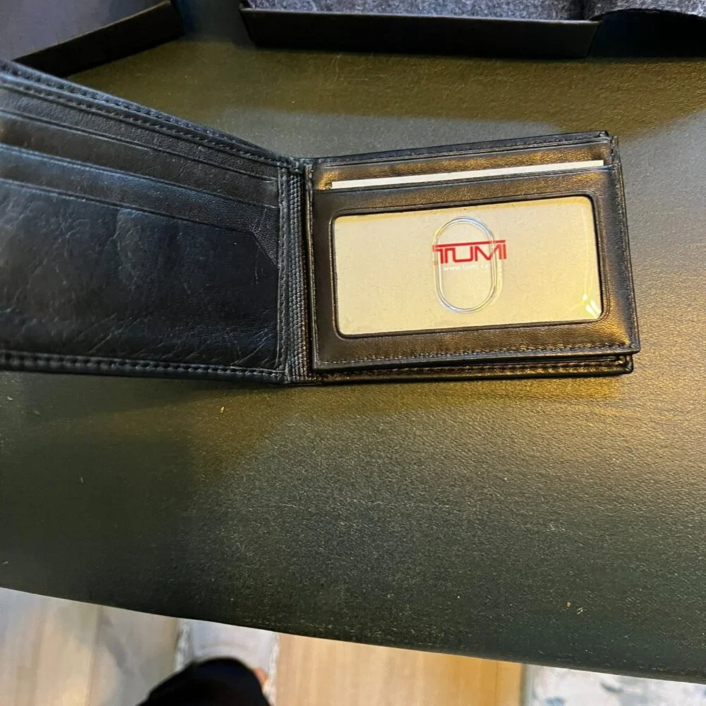 Tumi Men's Wallet